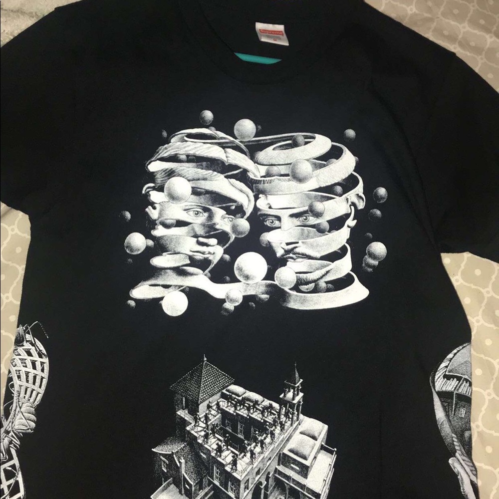 Supreme shirt